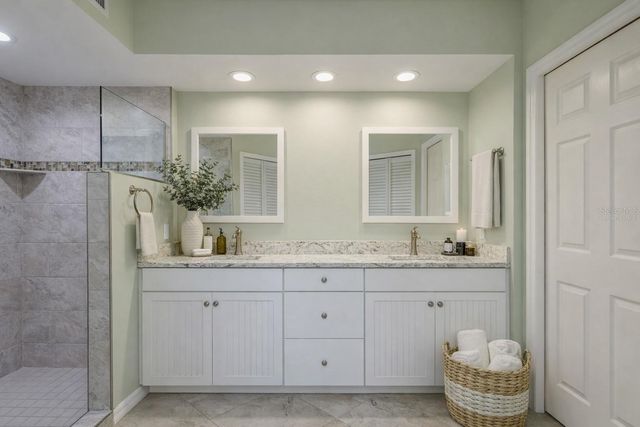 1200 COUNTRY CLUB DRIVE 4202, Largo, FL 33771