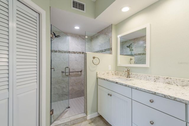 1200 COUNTRY CLUB DRIVE 4202, Largo, FL 33771