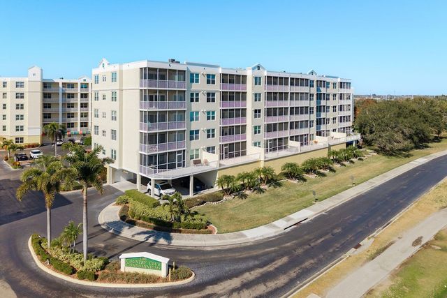 1200 COUNTRY CLUB DRIVE 4202, Largo, FL 33771