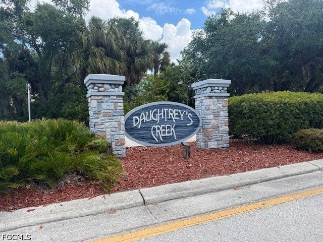 7314 Sean LN, North Fort Myers, FL 33917