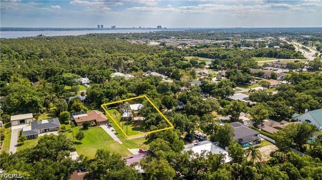 7314 Sean LN, North Fort Myers, FL 33917