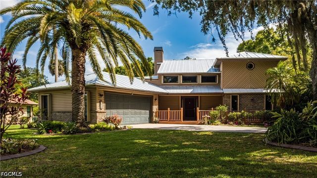 7314 Sean LN, North Fort Myers, FL 33917