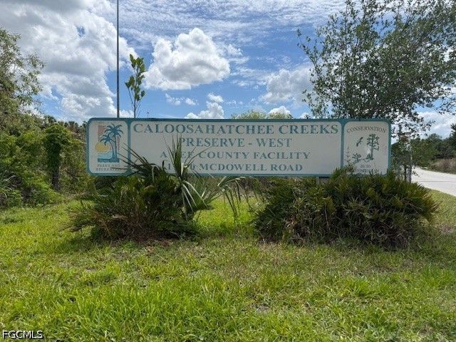 7314 Sean LN, North Fort Myers, FL 33917
