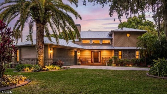 7314 Sean LN, North Fort Myers, FL 33917