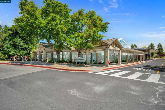 1549 Oakmont 3, Walnut Creek, CA 94595