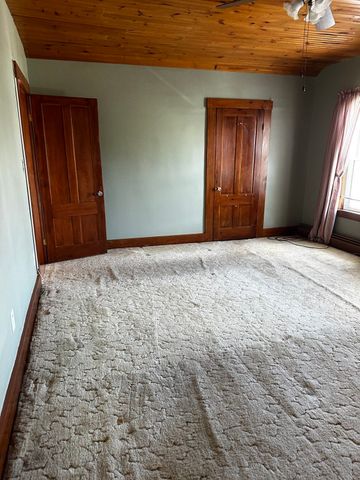 168 Howard St, Lawrence, MA 01841