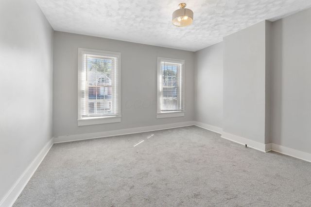 915 Wilson Avenue, Columbus, OH 43206