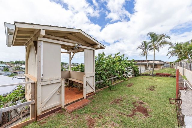 710 Hoohoa Place, Pearl City, HI 96782