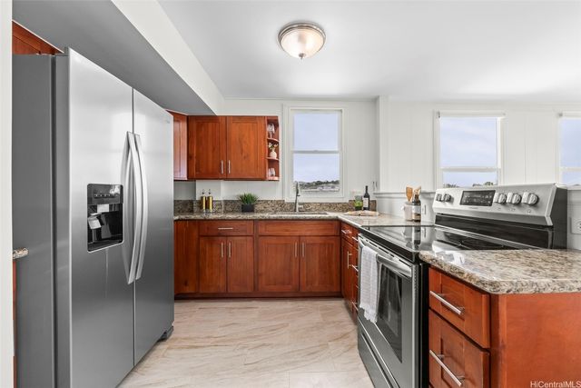 710 Hoohoa Place, Pearl City, HI 96782