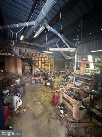 651 COUNTRY CLUB RD, Red Lion, PA 17356