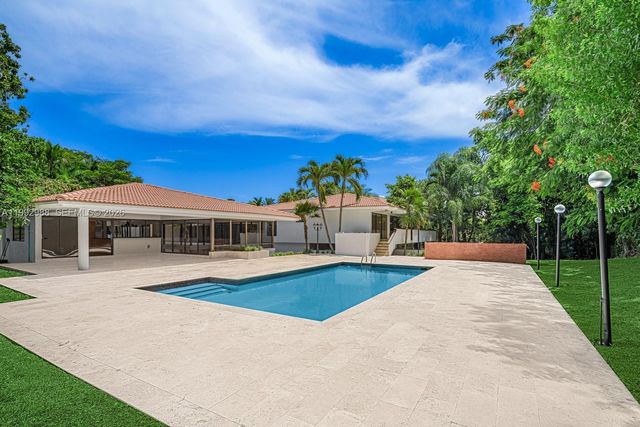 8118 Los Pinos Blvd, Coral Gables, FL 33143