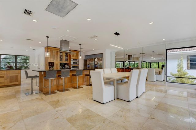 8118 Los Pinos Blvd, Coral Gables, FL 33143