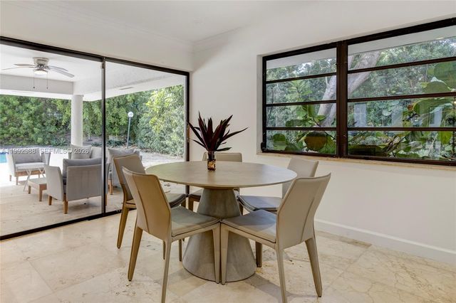 8118 Los Pinos Blvd, Coral Gables, FL 33143