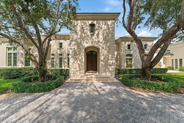 124 Bears Club Drive, Jupiter, FL 33477