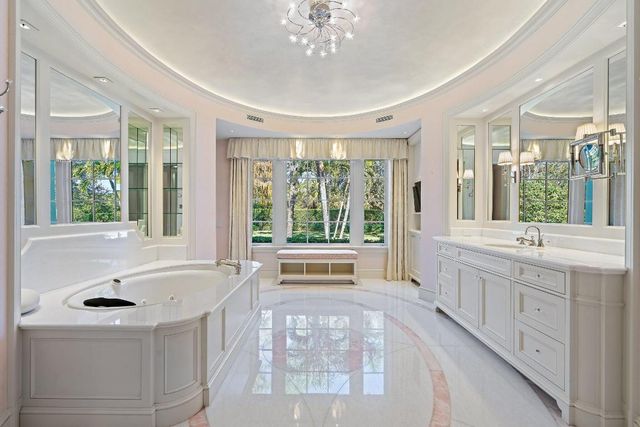 124 Bears Club Drive, Jupiter, FL 33477