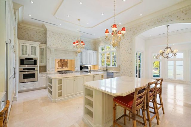 124 Bears Club Drive, Jupiter, FL 33477