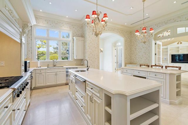 124 Bears Club Drive, Jupiter, FL 33477