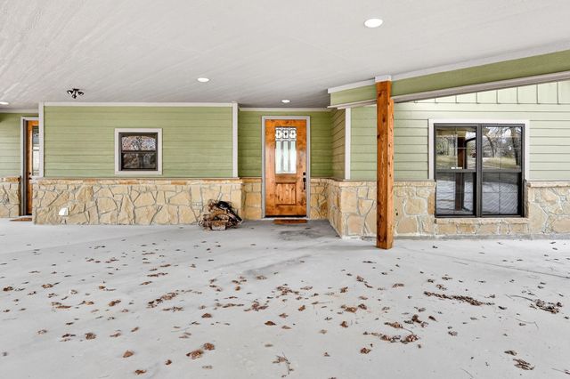 12192 Riley Green Road, Franklin, TX 77856