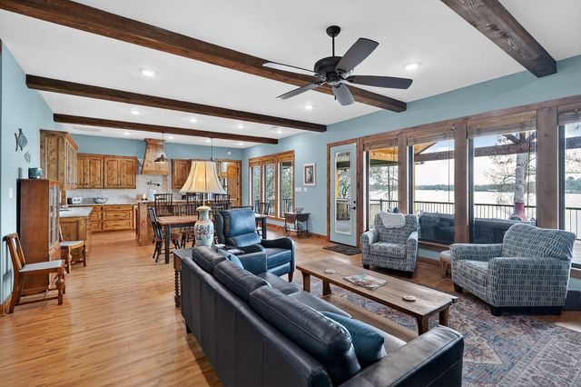 12192 Riley Green Road, Franklin, TX 77856