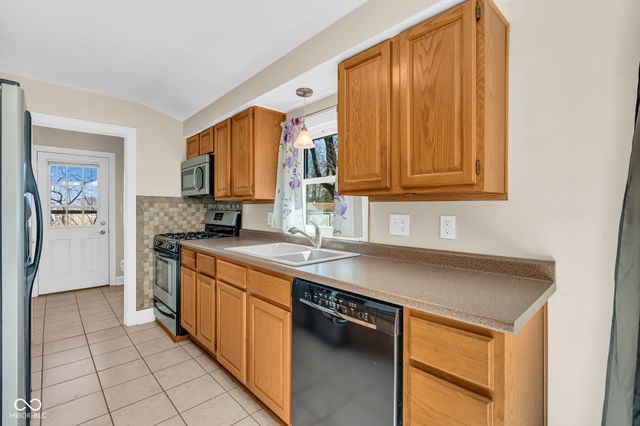 6167 N County Road 100 E, Pittsboro, IN 46167