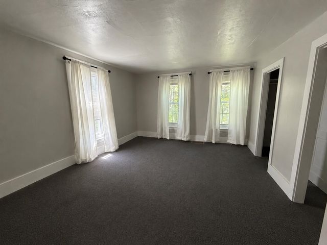 170 South Main Street, Newport, NH 03773