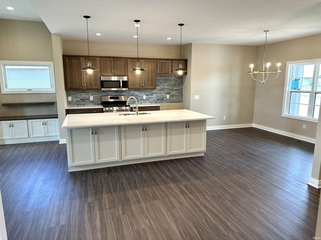 1480 Monte Carlo Drive, Huntertown, IN 46748