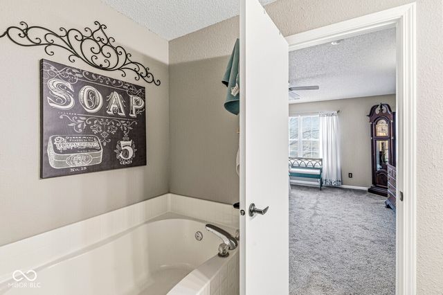 2603 Santaro Court, Indianapolis, IN 46217