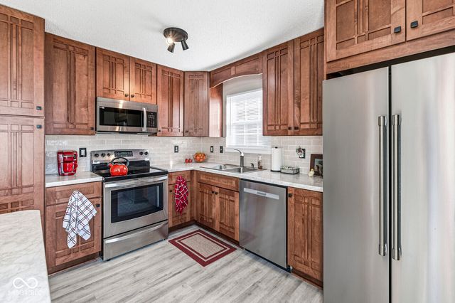 2603 Santaro Court, Indianapolis, IN 46217