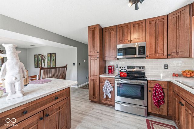 2603 Santaro Court, Indianapolis, IN 46217