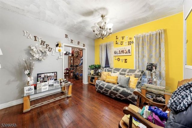 107 Randolph Ave, Jersey City, NJ 07305