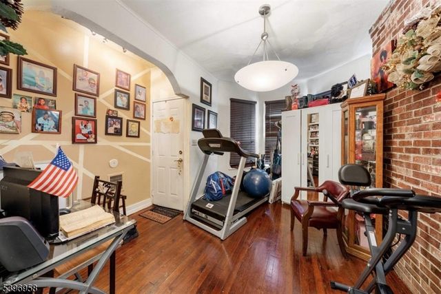 107 Randolph Ave, Jersey City, NJ 07305