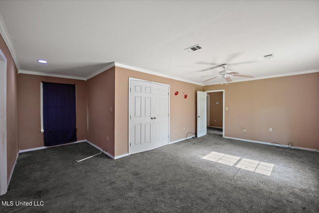 220 W Eighteenth Street, Yazoo City, MS 39194