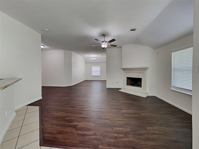 232 Country Crossing Circle, Magnolia, TX 77354