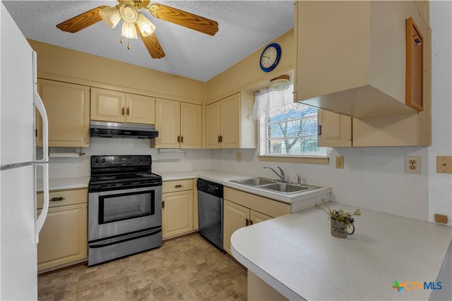 901 N Hill Street, Burnet, TX 78611