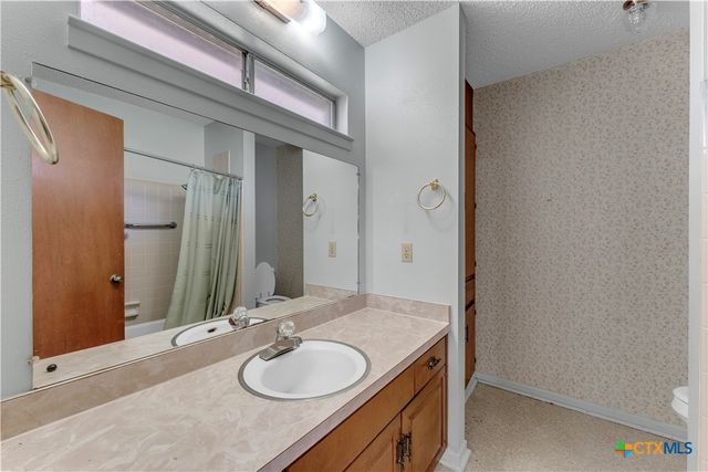 901 N Hill Street, Burnet, TX 78611
