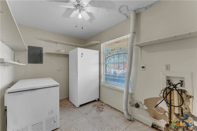 901 N Hill Street, Burnet, TX 78611