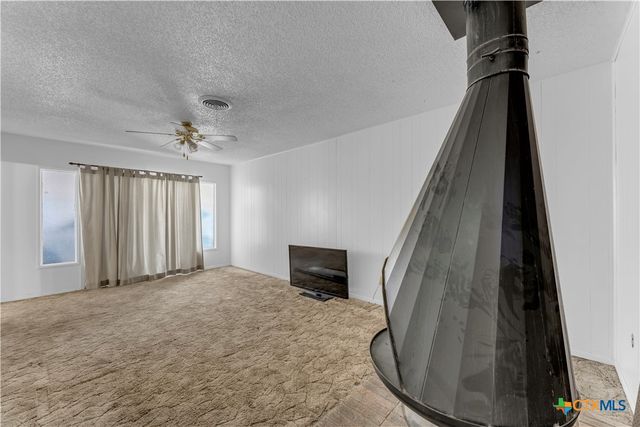 901 N Hill Street, Burnet, TX 78611