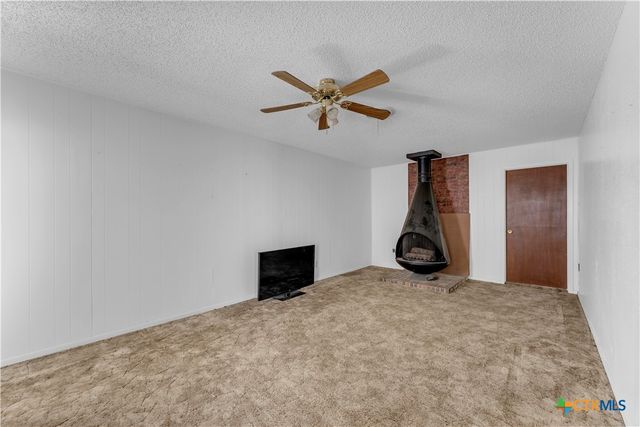 901 N Hill Street, Burnet, TX 78611