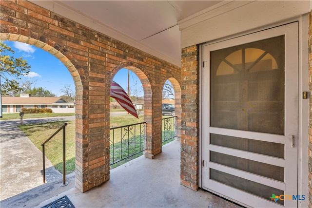 901 N Hill Street, Burnet, TX 78611