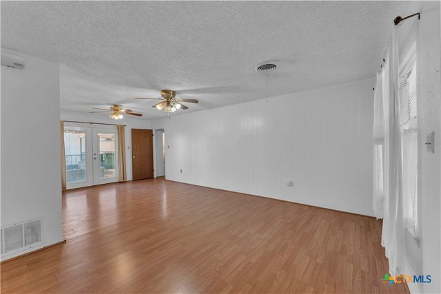 901 N Hill Street, Burnet, TX 78611