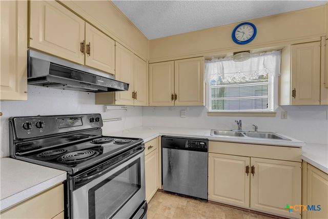 901 N Hill Street, Burnet, TX 78611