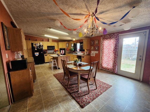 1110 Hunt St, Winchester, TN 37398