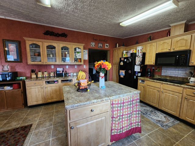 1110 Hunt St, Winchester, TN 37398