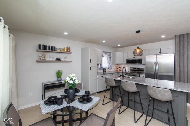 5035 Rosslyn Avenue, Indianapolis, IN 46205