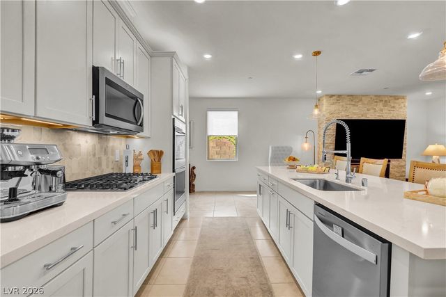 1583 Pacific Baza Street, Las Vegas, NV 89138