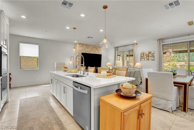 1583 Pacific Baza Street, Las Vegas, NV 89138