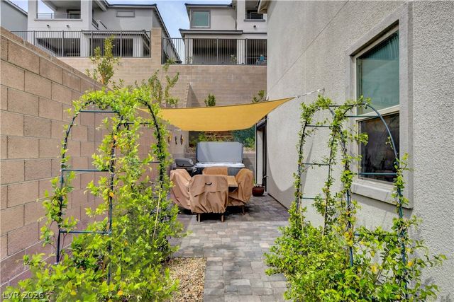 1583 Pacific Baza Street, Las Vegas, NV 89138