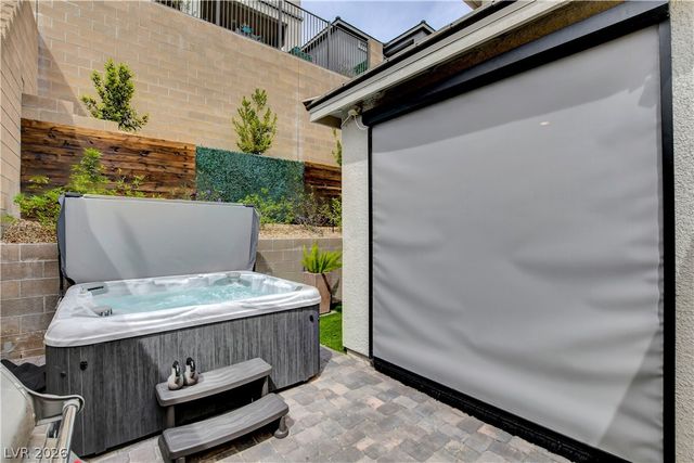 1583 Pacific Baza Street, Las Vegas, NV 89138