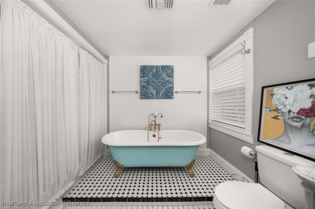 1961 Lakeview Drive, Sebring, FL 33870