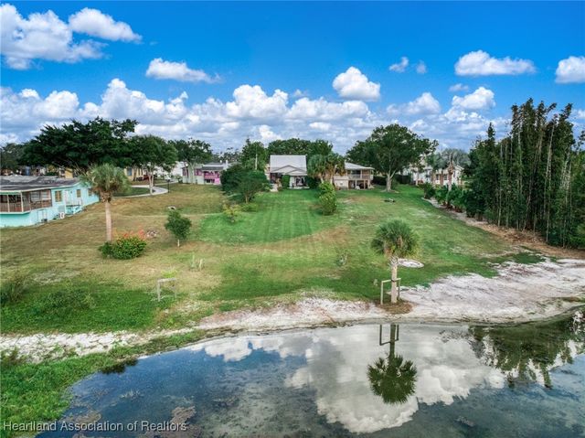 1961 Lakeview Drive, Sebring, FL 33870